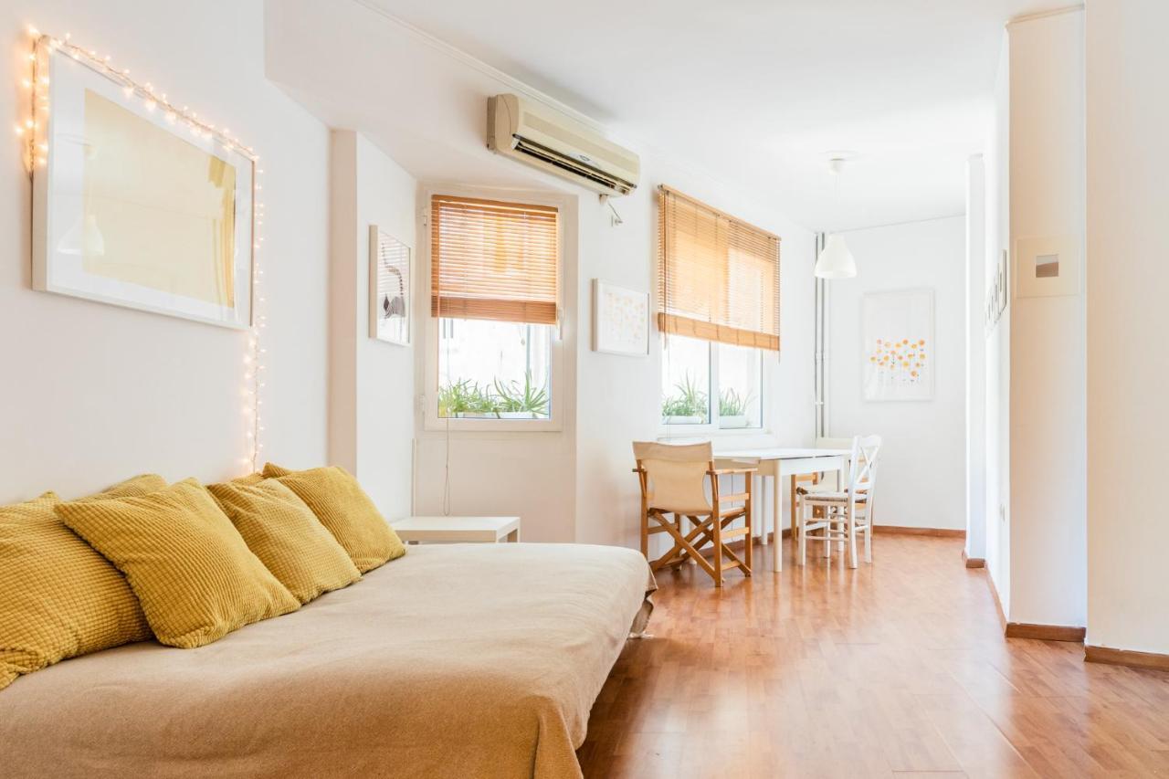 Ferienwohnung Beautiful Studio - Heart Of Athen Exterior foto